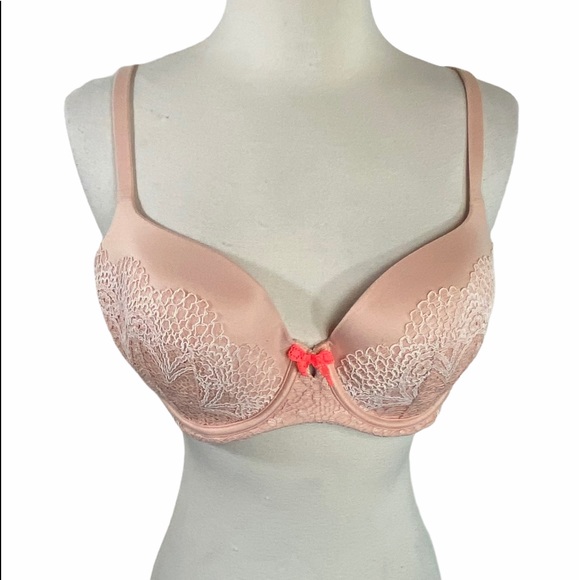 Victoria's Secret Other - Victoria Secrets lined Demi 38C pink lace bra